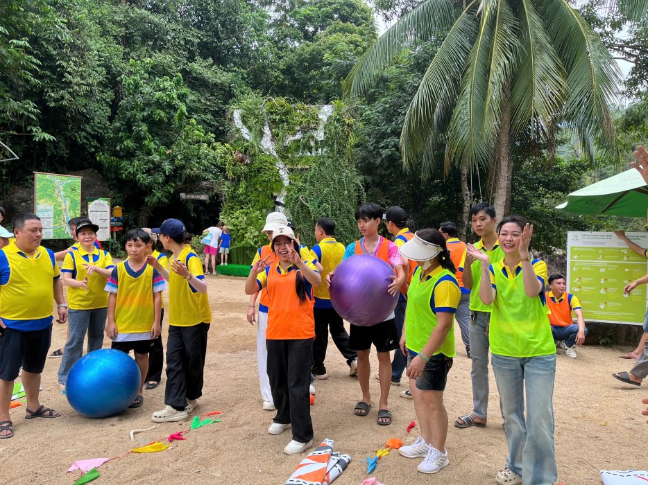 Các trò chơi team building sôi động đòi hỏi tinh thần đồng đội