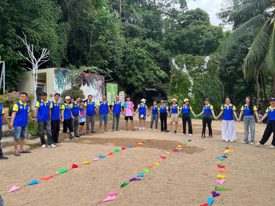 Các trò chơi team building sôi động đòi hỏi tinh thần đồng đội